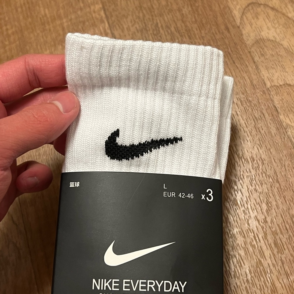 3 PACK - Nike Socks White Brand New - Picture 3 of 3